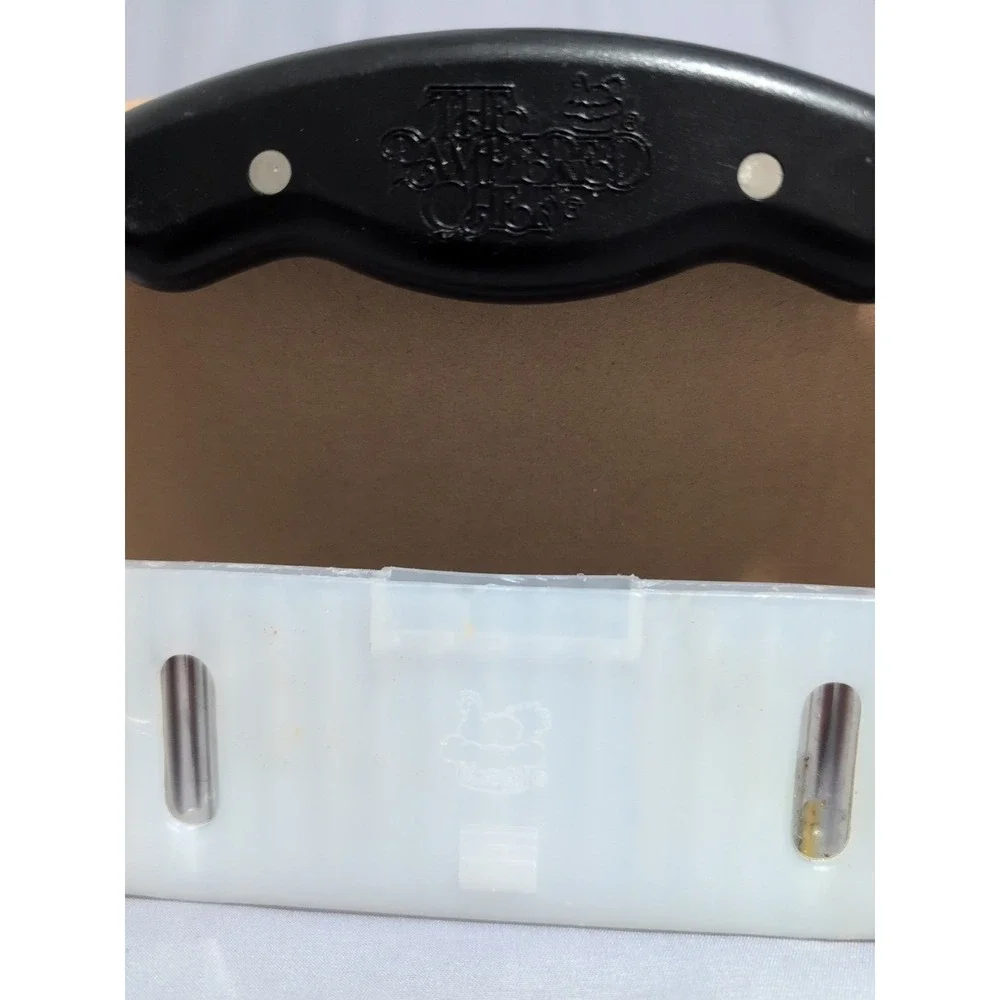 Pampered‎ Chef Crinkle Cutter Stainless Steel With Cover